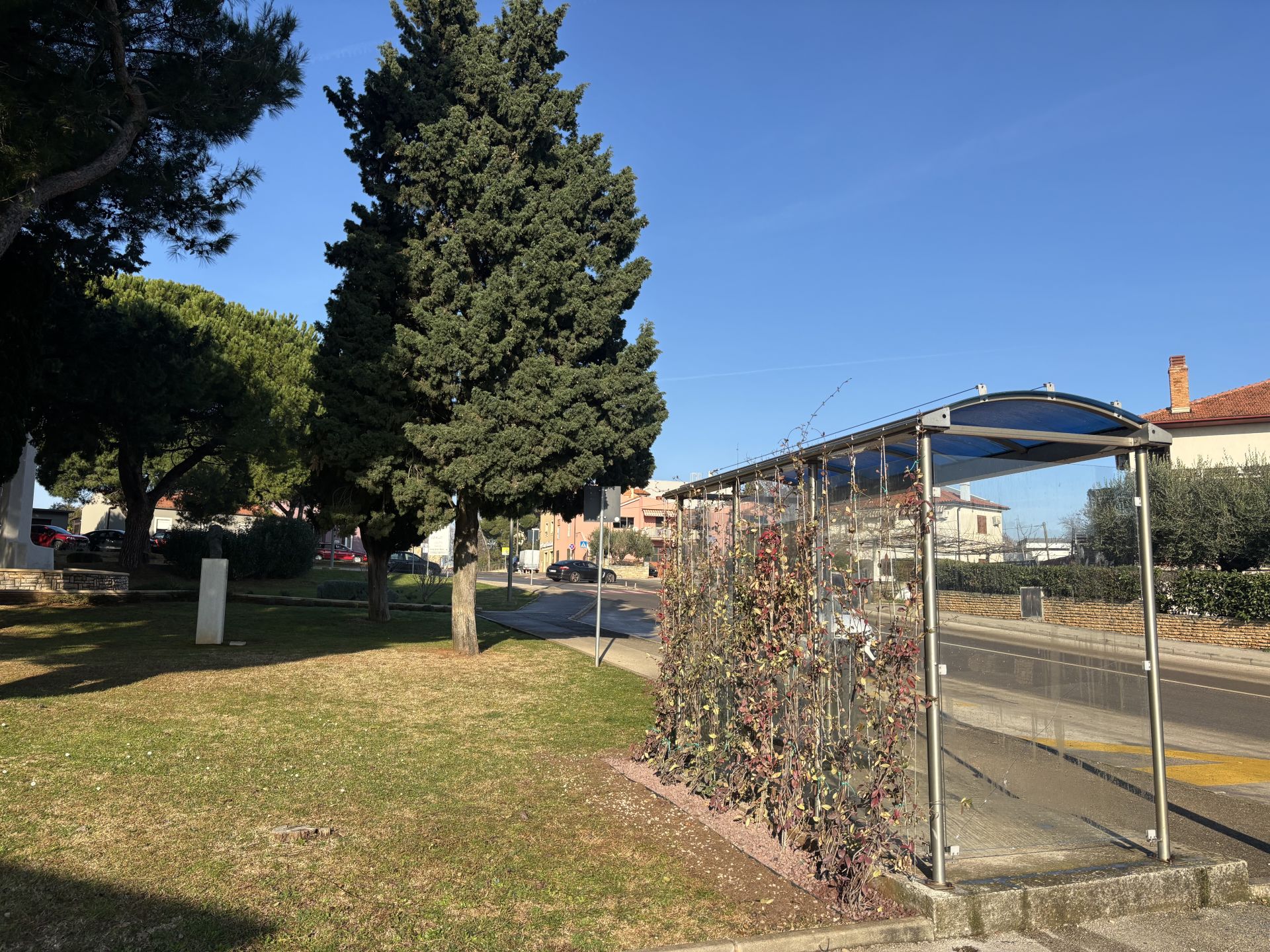 Završen projekt ozelenjivanja autobusnih stajališta na području Općine Medulin